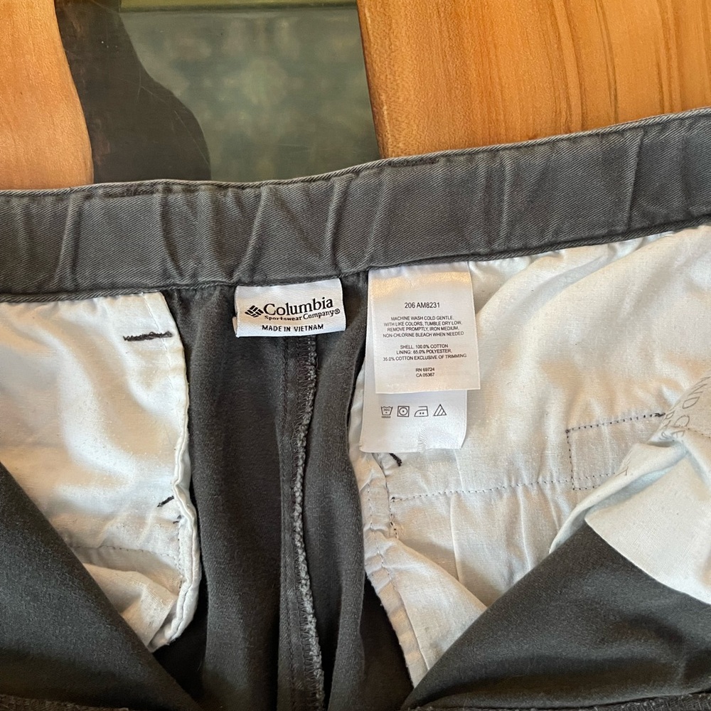 Vintage Columbia Convertible Men's Dark Olive Cargo Pants - Picture 2 of 6